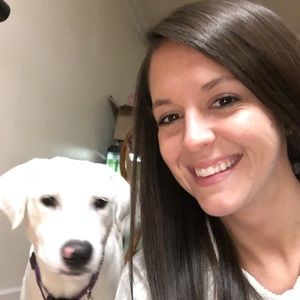 Meet your Posher, Laryssa